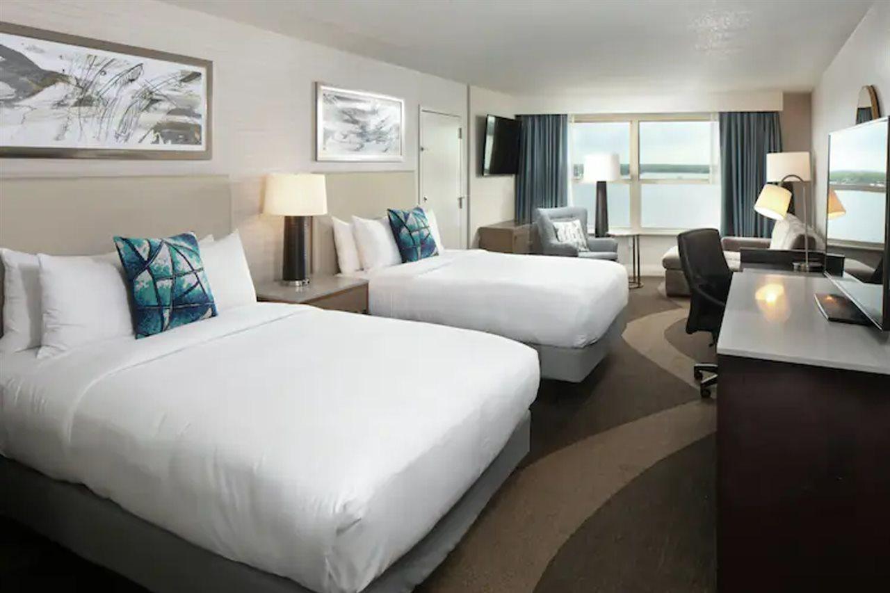 Отель Hilton Madison Monona Terrace Экстерьер фото