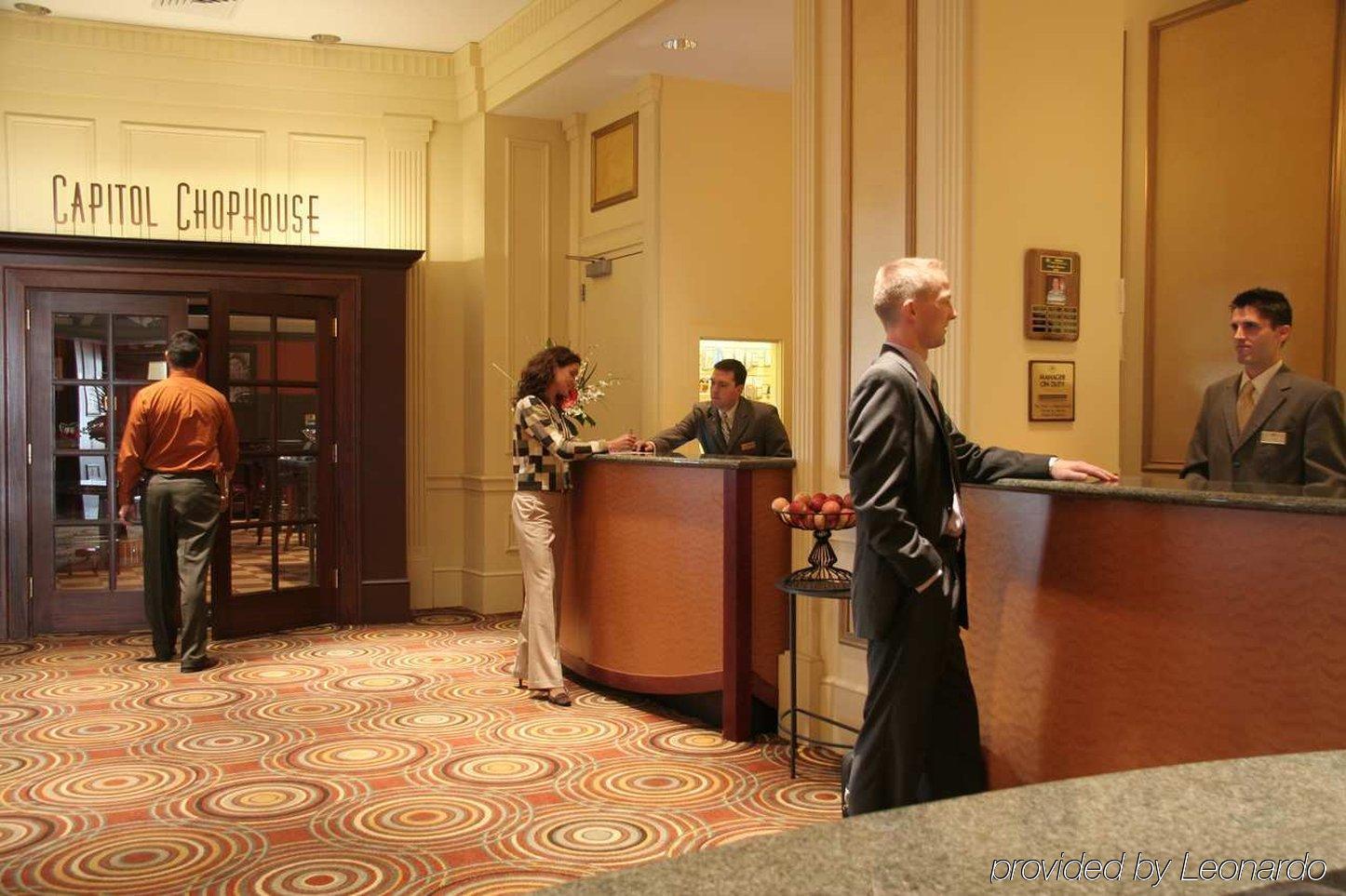 Отель Hilton Madison Monona Terrace Интерьер фото