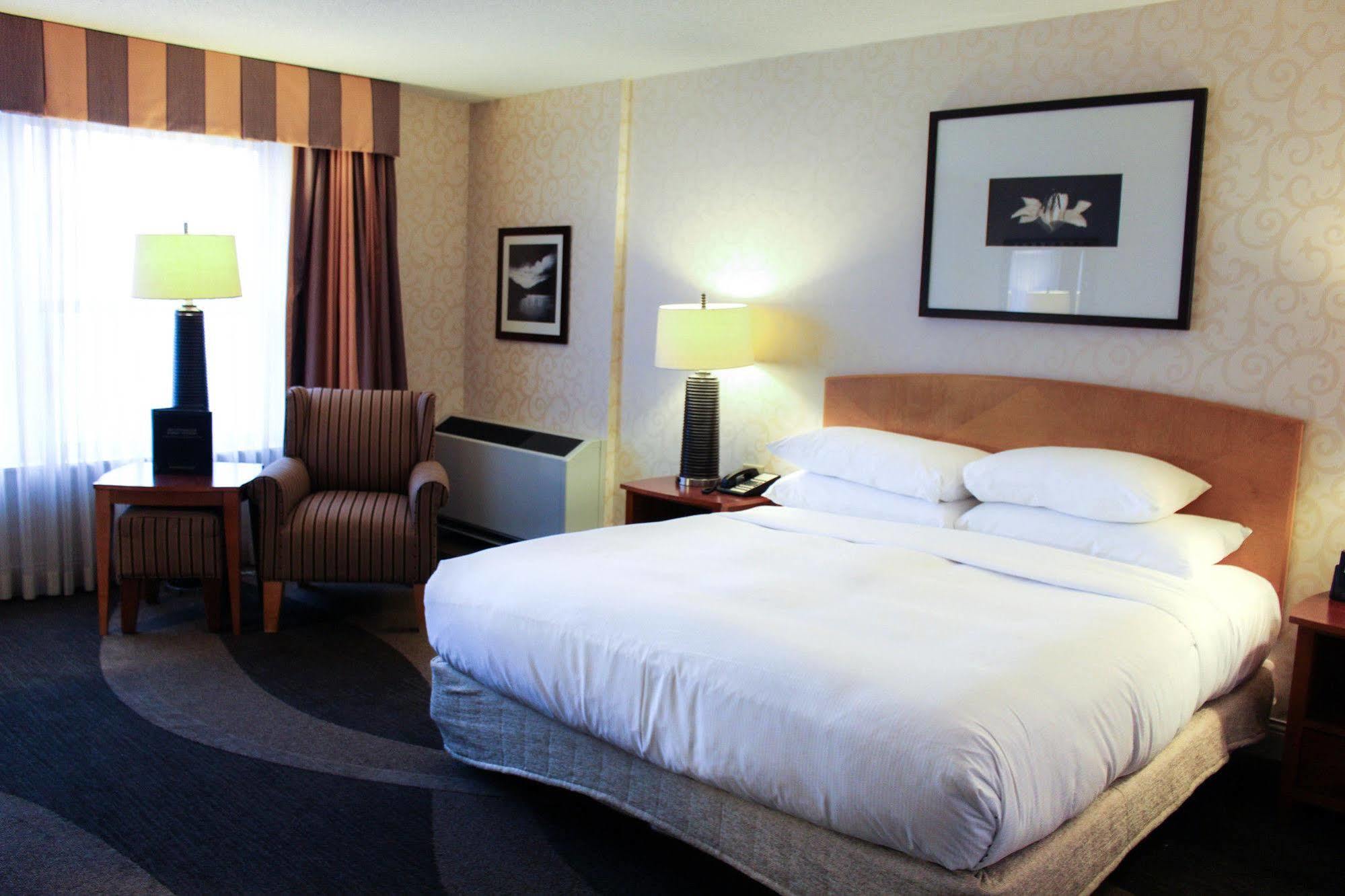 Отель Hilton Madison Monona Terrace Экстерьер фото